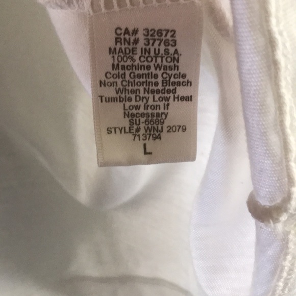 C&C Women’s “Be Joy Share Joy” Graphic V-Neck Top - Picture 5 of 5